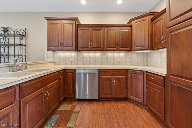734 Homestead Pointe Drive, Orrville, OH 44667