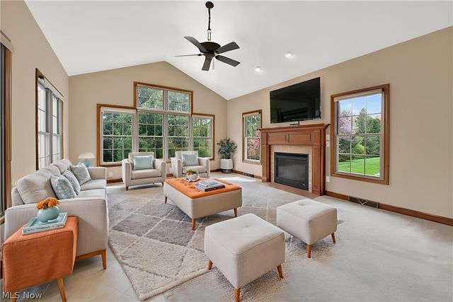 734 Homestead Pointe Drive, Orrville, OH 44667