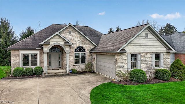 734 Homestead Pointe Drive, Orrville, OH 44667