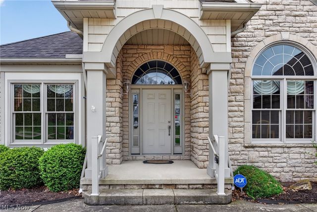 734 Homestead Pointe Drive, Orrville, OH 44667