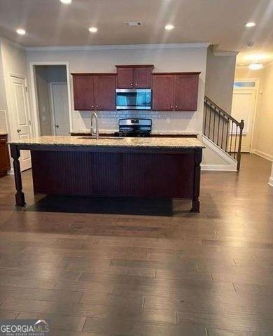 20 Holdings Drive, Lawrenceville, GA 30044