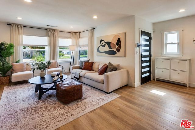 1741 S Spaulding Avenue, Los Angeles, CA 90019