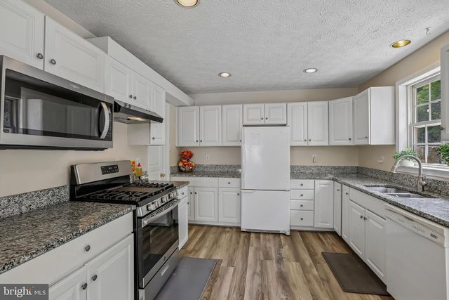 9236 STREAM VIEW LN, Laurel, MD 20723
