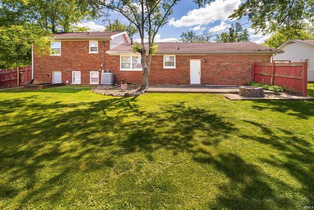 1017 Forrest Avenue, Boonville, IN 47601