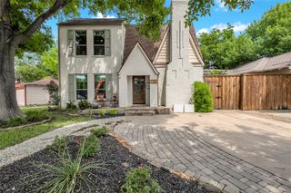 738 N Edgefield Avenue, Dallas, TX 75208