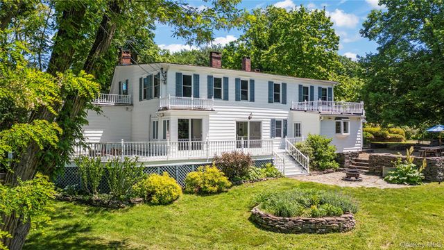 202 Buckwheat Bridge, Germantown, NY 12526