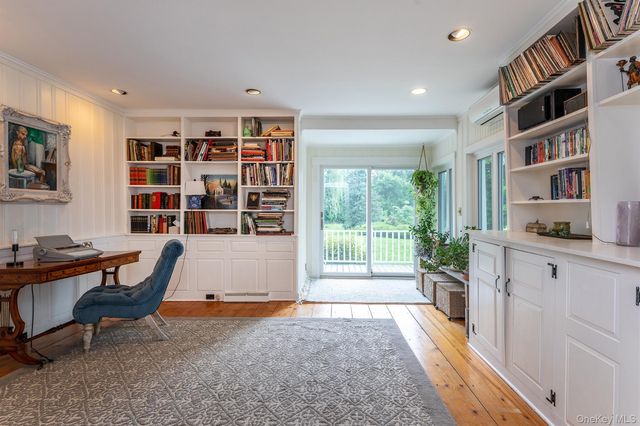 202 Buckwheat Bridge, Germantown, NY 12526