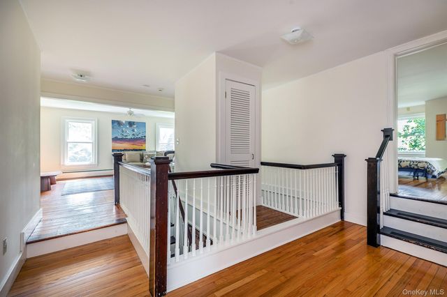 202 Buckwheat Bridge, Germantown, NY 12526