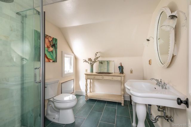 202 Buckwheat Bridge, Germantown, NY 12526