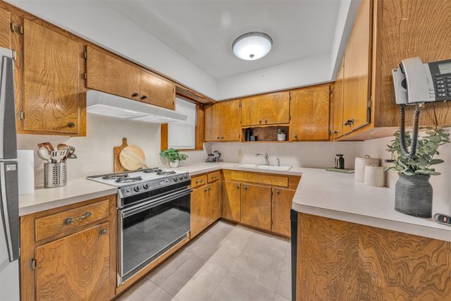 301 Dee Lane, Arlington, TX 76011