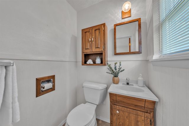 301 Dee Lane, Arlington, TX 76011