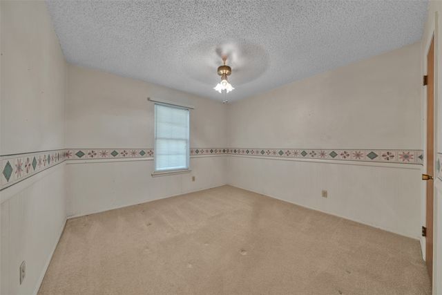 301 Dee Lane, Arlington, TX 76011