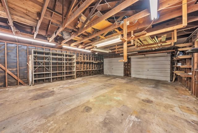 301 Dee Lane, Arlington, TX 76011