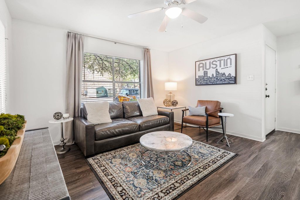 8210 Bent Tree RD 118, Austin, TX 78759