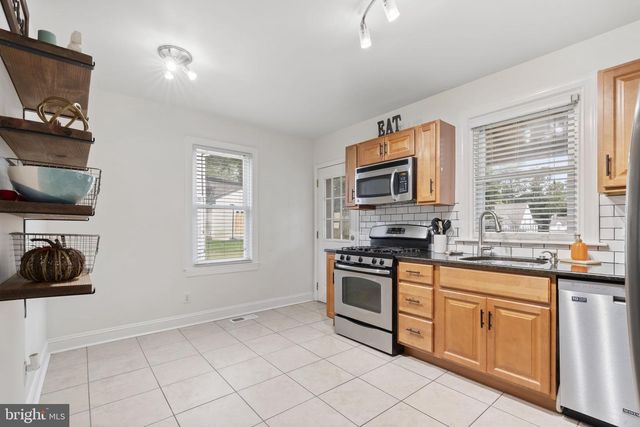 612 SUMMIT AVE, Prospect Park, PA 19076