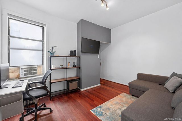 154 S 3rd Street 3, Brooklyn, NY 11211