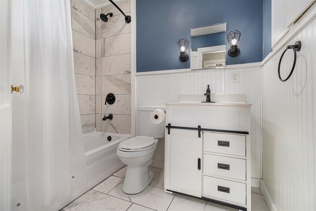 1725 Nichols Road, Kalamazoo, MI 49006