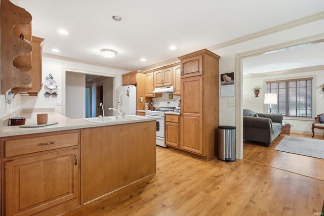 11817 Butternut Cove, Leo, IN 46765