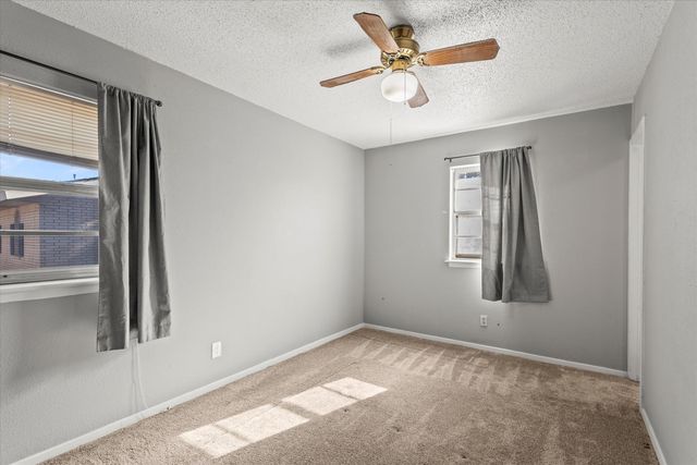 406 Poplar Street, Levelland, TX 79336