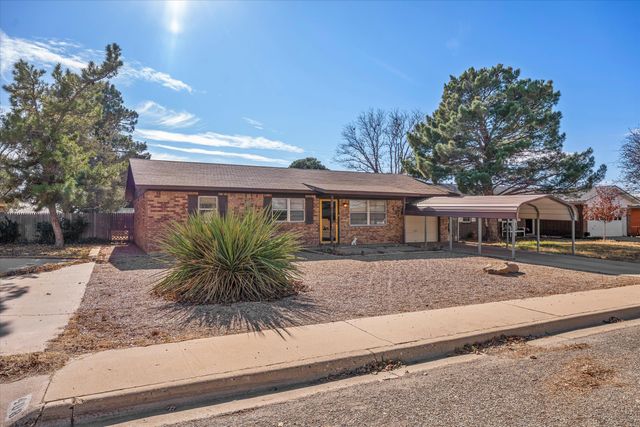 406 Poplar Street, Levelland, TX 79336