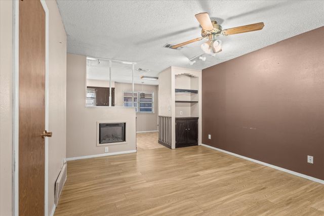 406 Poplar Street, Levelland, TX 79336