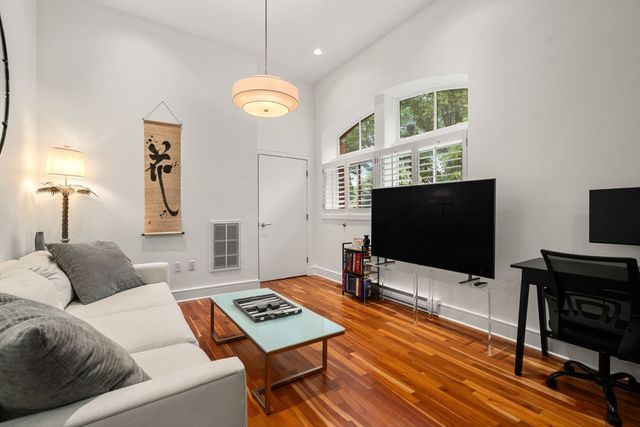 2430 Beacon St 105, Boston, MA 02467