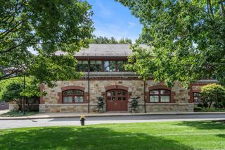 2430 Beacon St 105, Boston, MA 02467