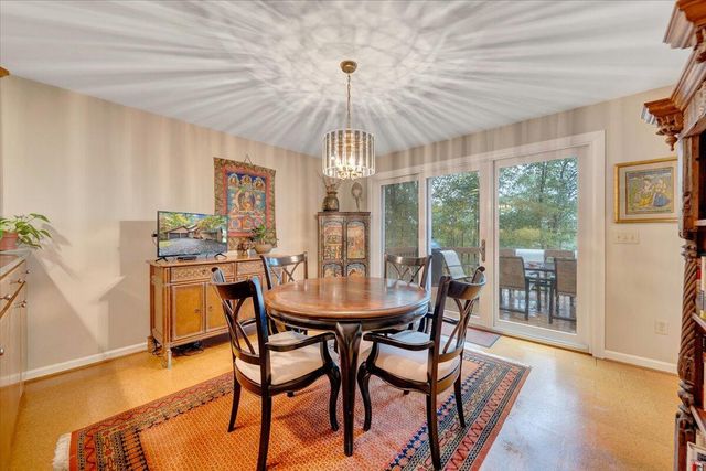 119 Cathedral Oaks LN, Wirtz, VA 24184