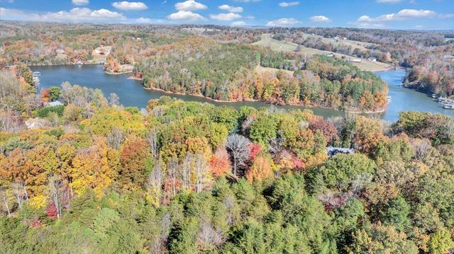 119 Cathedral Oaks LN, Wirtz, VA 24184