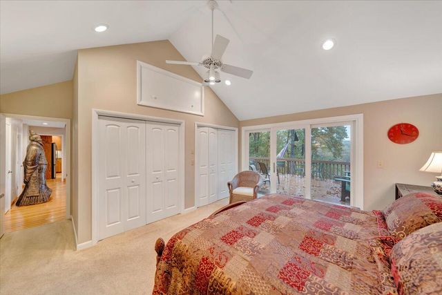 119 Cathedral Oaks LN, Wirtz, VA 24184