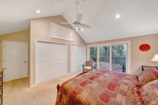 119 Cathedral Oaks LN, Wirtz, VA 24184