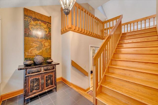 119 Cathedral Oaks LN, Wirtz, VA 24184