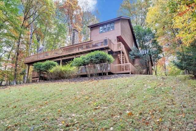 119 Cathedral Oaks LN, Wirtz, VA 24184