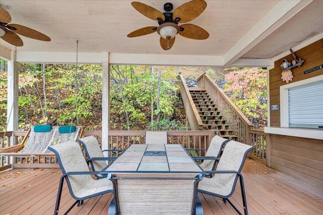 119 Cathedral Oaks LN, Wirtz, VA 24184