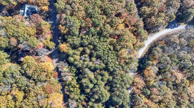 119 Cathedral Oaks LN, Wirtz, VA 24184