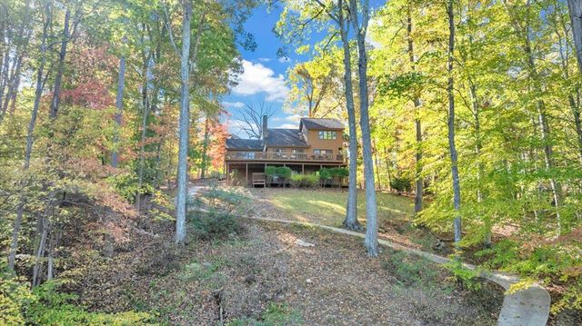 119 Cathedral Oaks LN, Wirtz, VA 24184