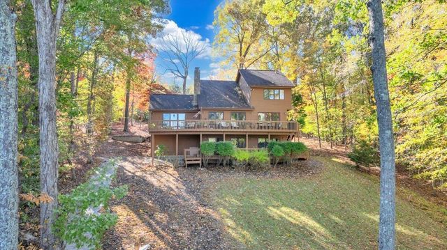 119 Cathedral Oaks LN, Wirtz, VA 24184