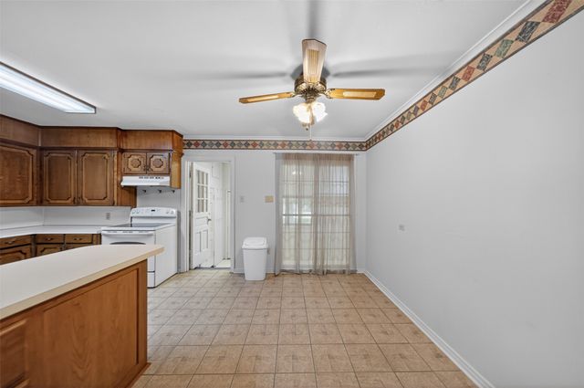 399 S Oak, Van, TX 75790