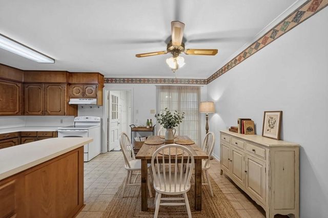 399 S Oak, Van, TX 75790