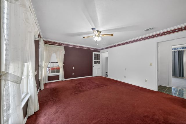 399 S Oak, Van, TX 75790