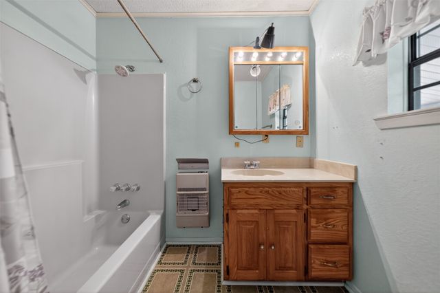 399 S Oak, Van, TX 75790