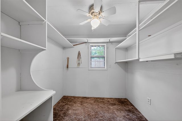 399 S Oak, Van, TX 75790