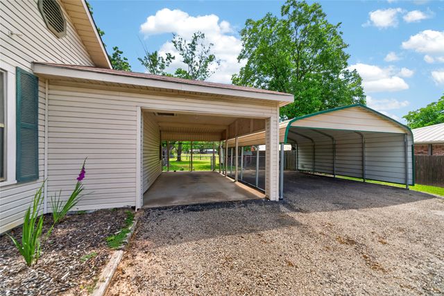 399 S Oak, Van, TX 75790