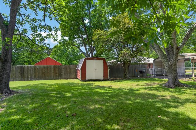 399 S Oak, Van, TX 75790
