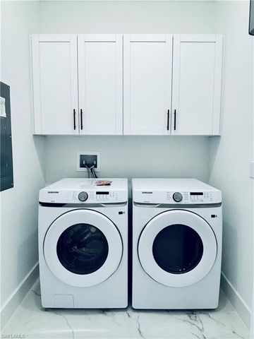 800 E 5th ST, Lehigh Acres, FL 33972