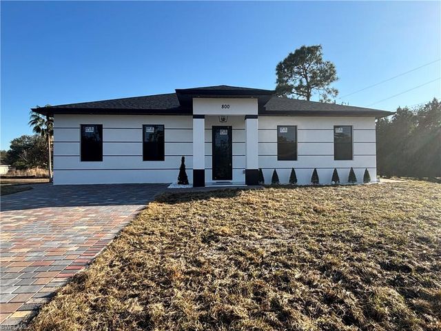 800 E 5th ST, Lehigh Acres, FL 33972