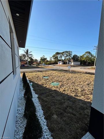 800 E 5th ST, Lehigh Acres, FL 33972