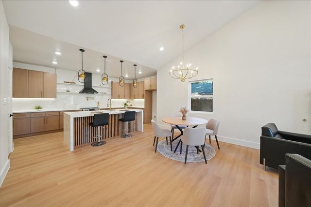 209 Charles Drive, Irving, TX 75060