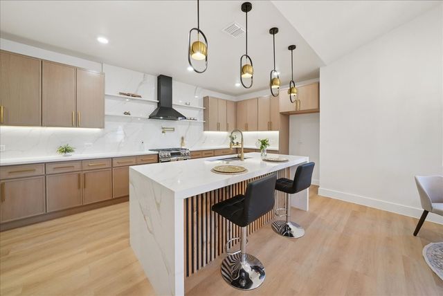 209 Charles Drive, Irving, TX 75060