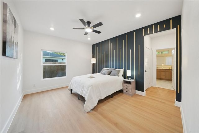 209 Charles Drive, Irving, TX 75060